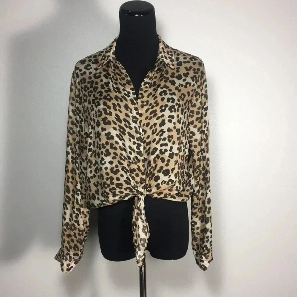 New Bella Dahl Leopard Front‎ tie shirt
